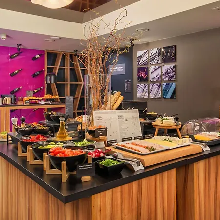 Mercure Centrum Hotel 3*
